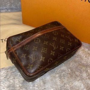 Louis Vuitton Monogram Pouch